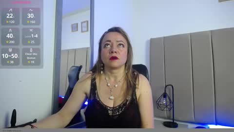 Lupita223 online show from 03.12.25