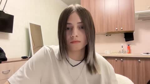 Snapshot of lurlineoline chatting on 10.30.25 May online show from 10.30.25