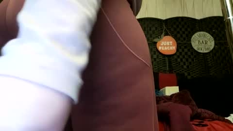 Snapshot of lusciouslibra82 chatting on 02.26.25 .Clarissa. Follow me on Instagram   miss buns  online show from 02.26.25