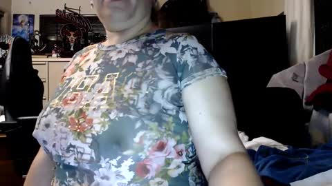 Snapshot of lusciouslibra82 chatting on 03.02.25 .Clarissa. Follow me on Instagram   miss buns  online show from 03.02.25