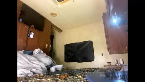 Kikithebaee online show from 02.16.25