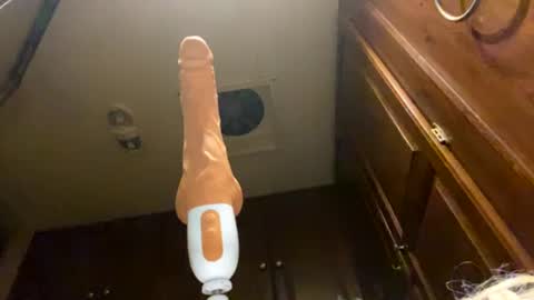 Kikithebaee online show from 02.28.25