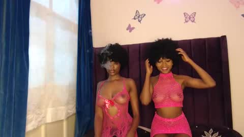 Snapshot of lust4karly_ chatting on 02.16.25 Karly follow for next broadcast updates kisses online show from 02.16.25