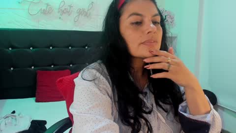 Angela 3 online show from 12.16.24