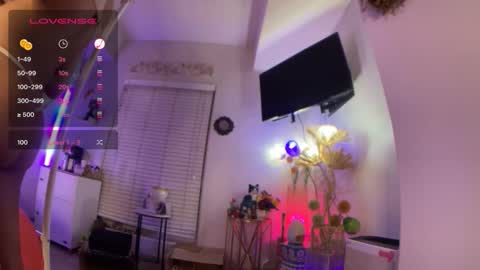 LOLA online show from 12.18.25