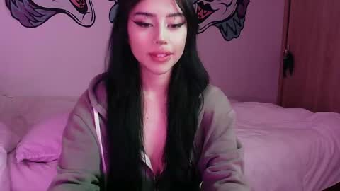 Valerie  April   online show from 12.05.24