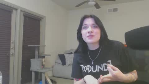 Snapshot of lustfullives chatting on 02.07.25 LustfulLives online show from 02.07.25