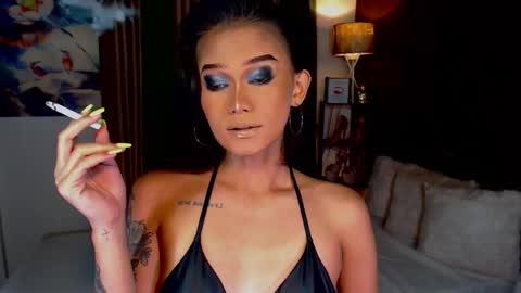 Snapshot of lustfulltrans chatting on 01.14.25 AdriannaFowks online show from 01.14.25