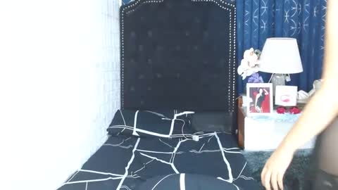 Snapshot of lustress_katalina69 chatting on 02.17.25 lustress_katalina69 online show from 02.17.25