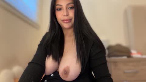 Hi i am Luna i am mixed race Filipina Aussie youve ever wanted to meet online show from 02.22.26