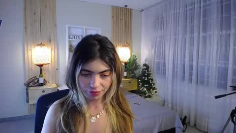 Snapshot of lustt_house chatting on 12.16.24 lustt_house online show from 12.16.24