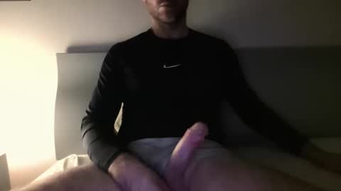 Snapshot of lustydaddy40 chatting on 11.08.25 lustydaddy40 online show from 11.08.25