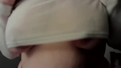 lustytits85 online show from 09.21.25