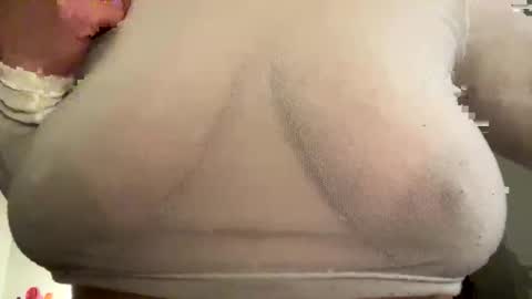 lustytits85 online show from 02.10.26