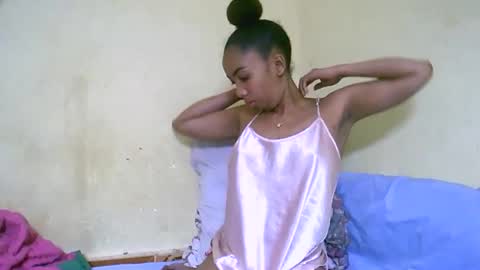 lutchia online show from 09.19.25