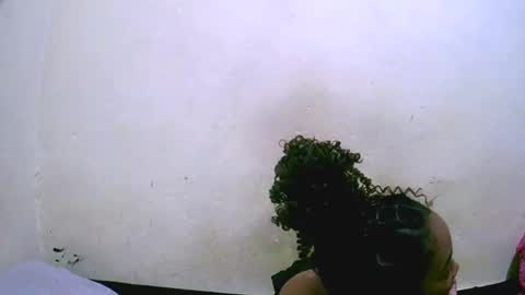 lutchia online show from 09.24.25