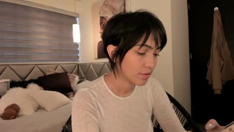 Lu online show from 01.13.25
