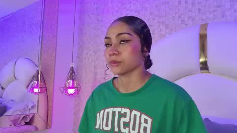 Snapshot of luucy_jonnes chatting on 09.11.25 luucy_jonnes online show from 09.11.25