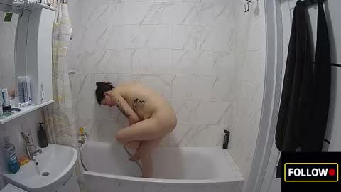 luuvteam online show from 10.23.25