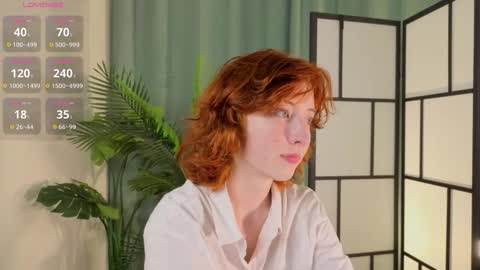 Snapshot of luvenianitschke chatting on 09.18.25 Sasha online show from 09.18.25