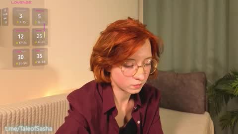 Snapshot of luvenianitschke chatting on 10.17.25 Sasha online show from 10.17.25