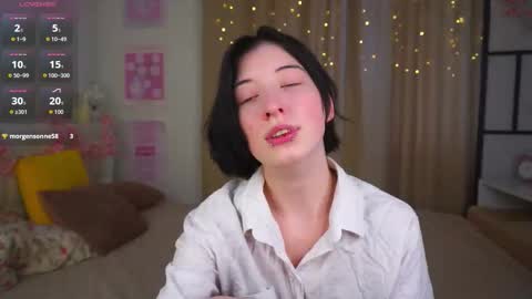 Snapshot of luvenianitschke chatting on 02.25.26 Sasha online show from 02.25.26