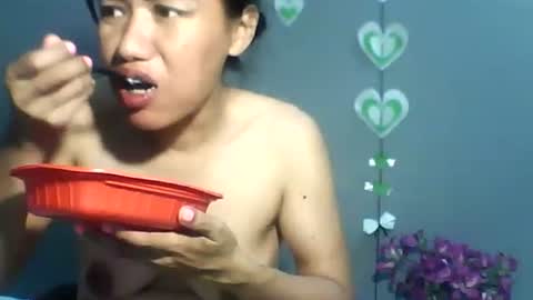 Bee Bee online show from 02.14.26