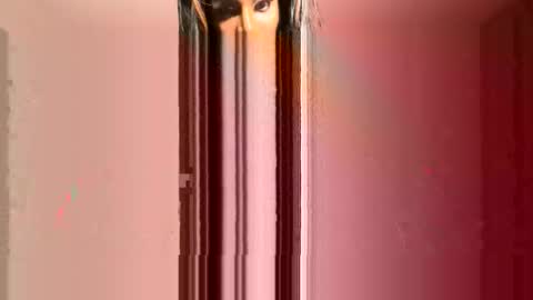 luvvlee online show from 04.18.26