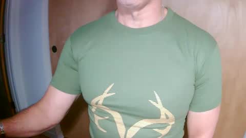 Snapshot of luvzjerkingoff chatting on 12.18.24 luvzjerkingoff online show from 12.18.24