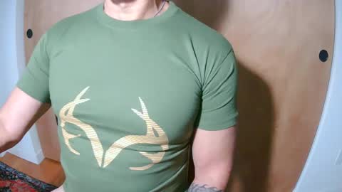 Snapshot of luvzjerkingoff chatting on 12.18.24 luvzjerkingoff online show from 12.18.24