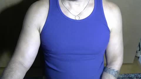 Snapshot of luvzjerkingoff chatting on 02.14.25 luvzjerkingoff online show from 02.14.25