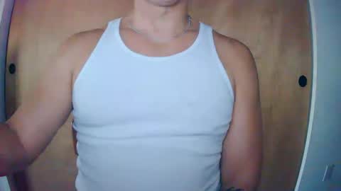 Snapshot of luvzjerkingoff chatting on 02.26.25 luvzjerkingoff online show from 02.26.25