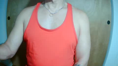 Snapshot of luvzjerkingoff chatting on 03.05.25 luvzjerkingoff online show from 03.05.25