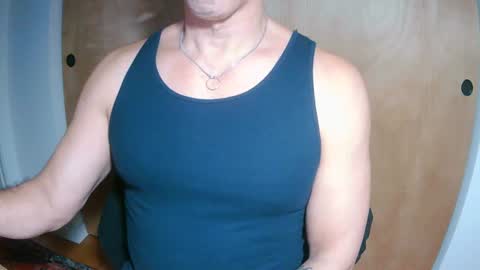 Snapshot of luvzjerkingoff chatting on 03.12.25 luvzjerkingoff online show from 03.12.25