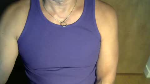 Snapshot of luvzjerkingoff chatting on 09.17.25 luvzjerkingoff online show from 09.17.25