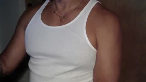 Snapshot of luvzjerkingoff chatting on 10.28.25 luvzjerkingoff online show from 10.28.25