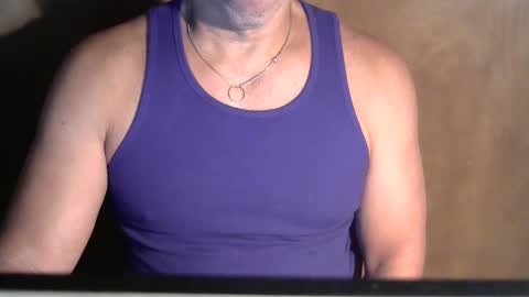 Snapshot of luvzjerkingoff chatting on 11.03.25 luvzjerkingoff online show from 11.03.25