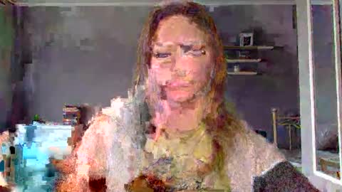 Snapshot of lux_millie chatting on 10.06.25 Millie online show from 10.06.25