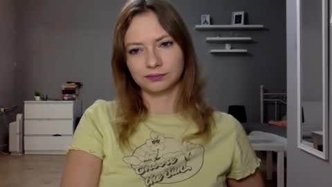 Snapshot of lux_millie chatting on 10.30.25 Millie online show from 10.30.25