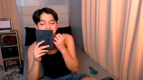 queen lux online show from 03.02.25