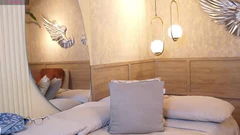 Luxa  online show from 04.17.26