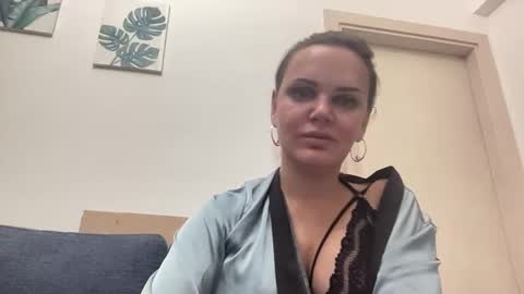 LuxeDesire online show from 01.20.25