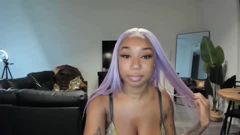 LUXE DOLL online show from 09.16.25