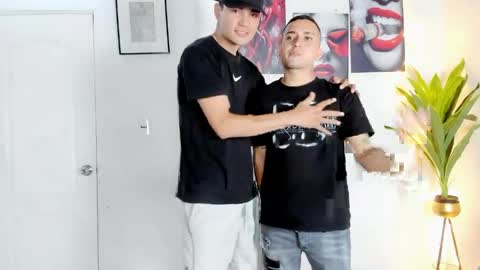 Snapshot of luxhousexx chatting on 04.13.26 Jackson and Matt online show from 04.13.26