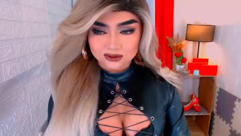 Snapshot of luxsasha chatting on 02.02.26 Sasha Blaire online show from 02.02.26