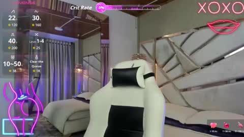 Snapshot of luxury_sweet_ chatting on 11.01.25 luxury online show from 11.01.25