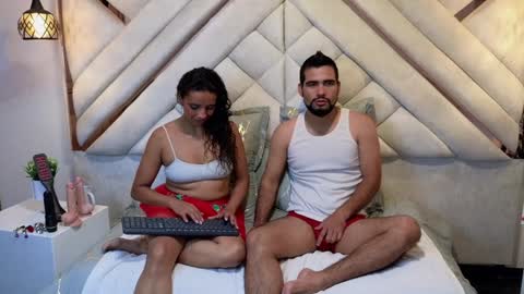 Lesly And Arnold online show from 02.07.25