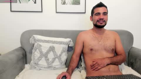 Lesly And Arnold online show from 02.26.25