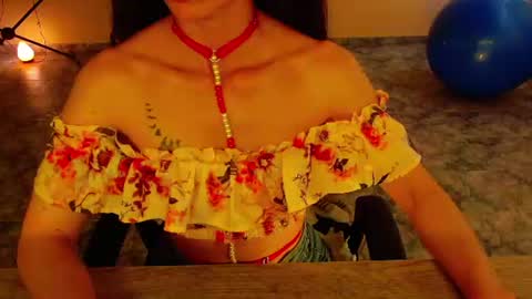 Snapshot of luxurydivine chatting on 07.13.26 Liss online show from 07.13.26