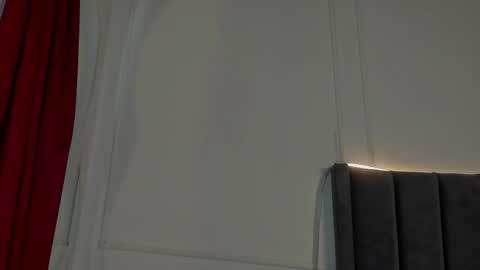 Snapshot of luxuryheaven chatting on 10.28.25 Tommy and Polly online show from 10.28.25